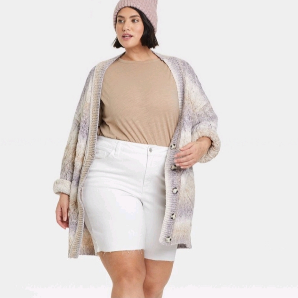 3/$18 Ava & Viv White Plus Size High Rise Lightweight Denim Shorts